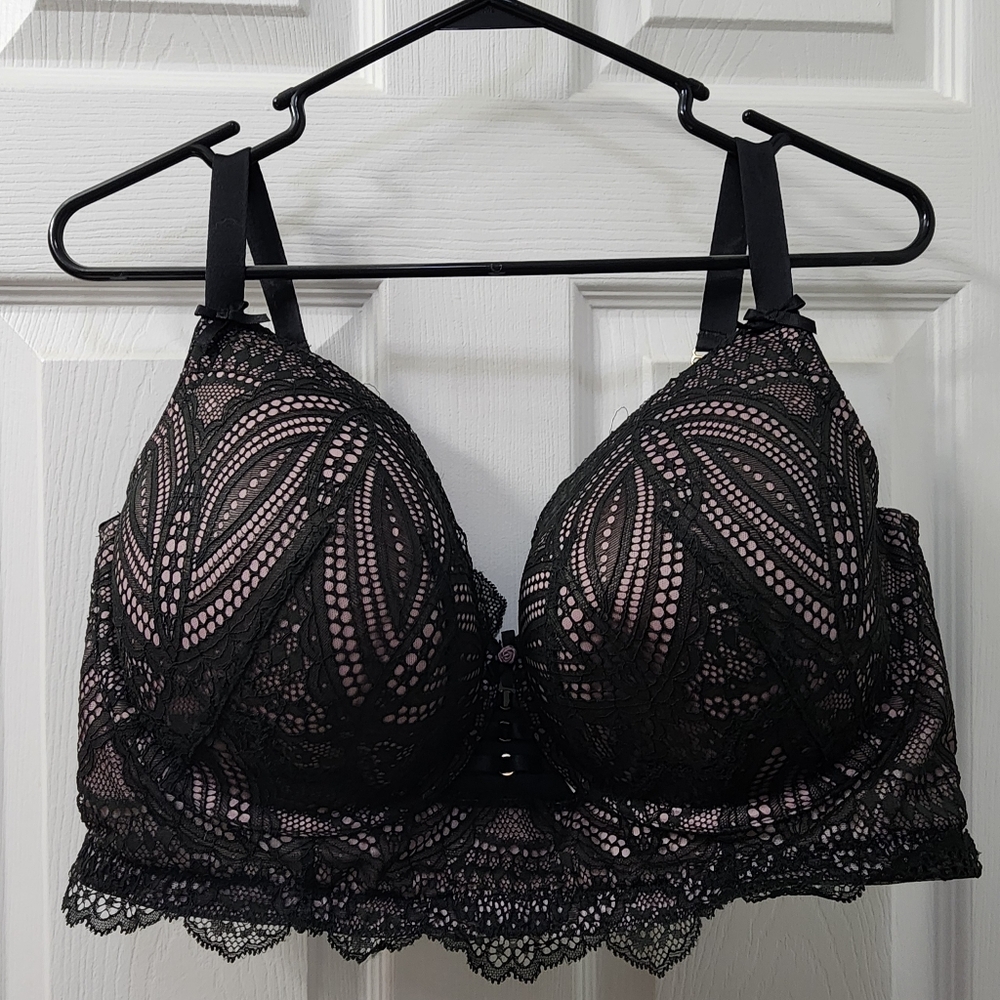 42 F women's bra.